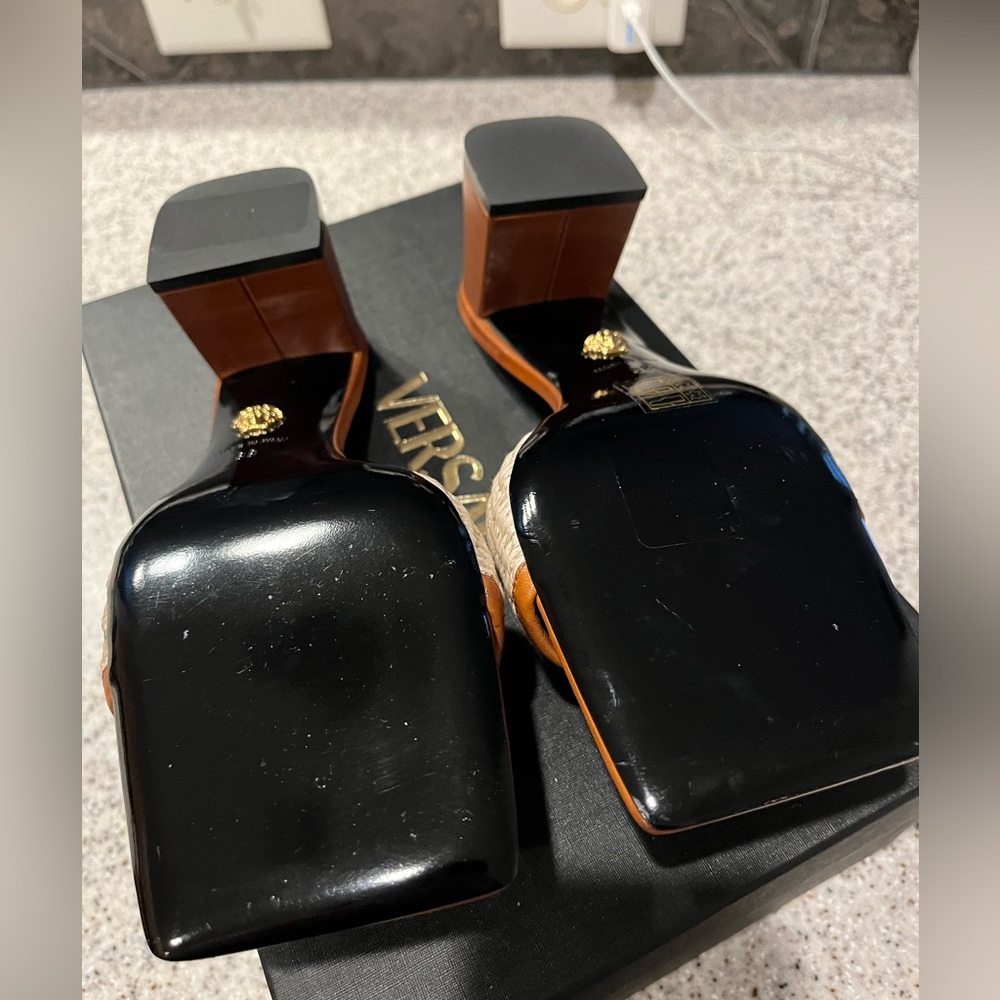 VERSACE SANDALS  100% Authentic - Picture 7 of 9